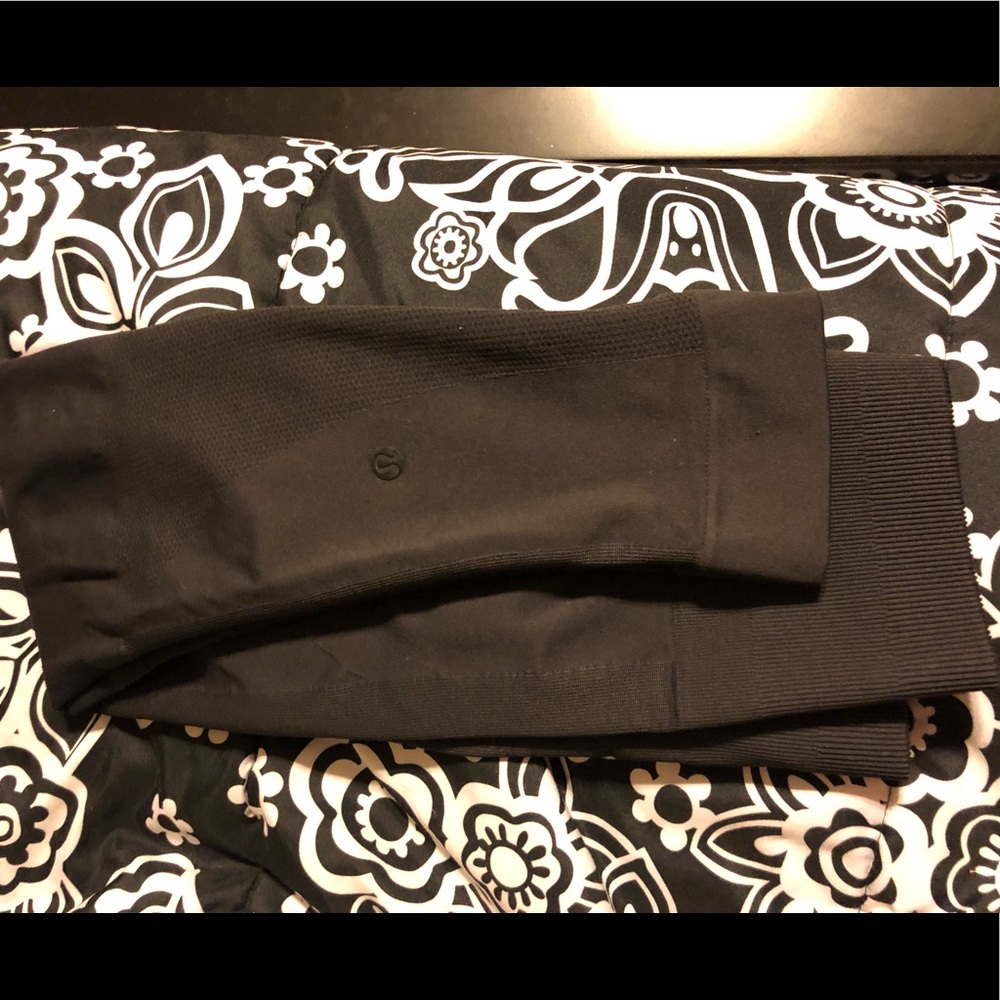 Black Lululemon Compression Leggings